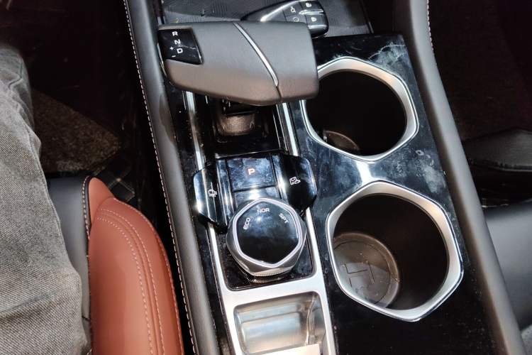 Used Changan Eado 2024 PLUS Blue Whale NE 1.4T GDI DCT High-Energy Edition
