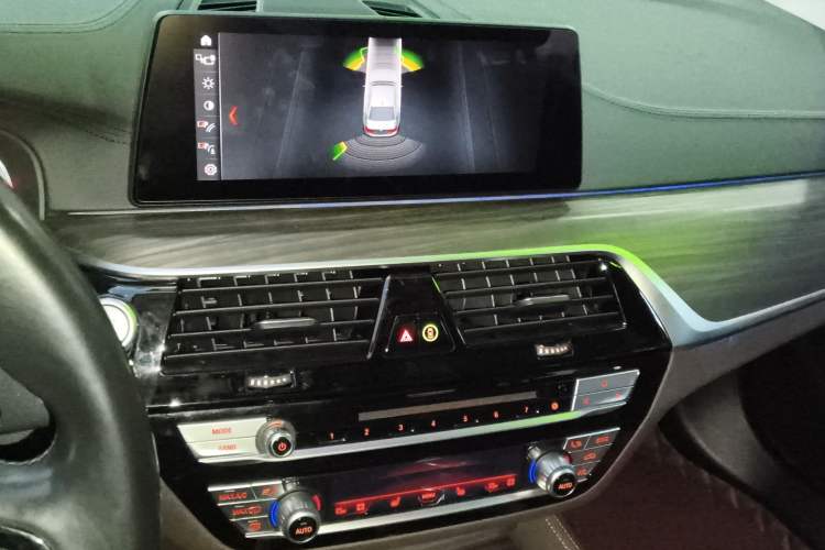 Used BMW 5 Series New Energy 2019 Updated Version 530Le Luxury Package