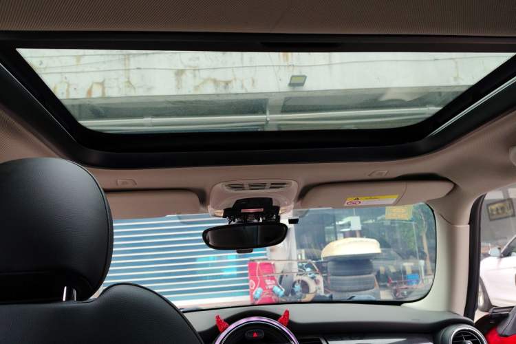 Used  MINI 2019 1.5T COOPER Artist
