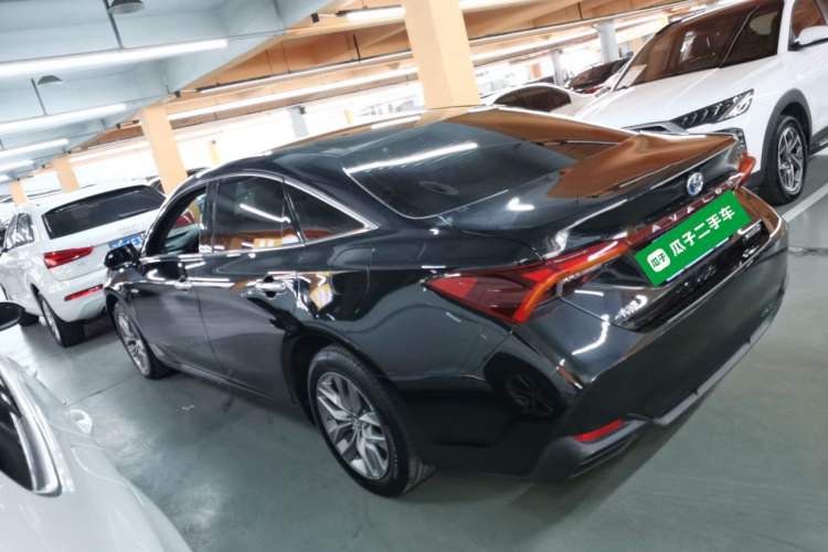 Used Toyota Avalon 2019 Dual-Engine 2.5L Luxury Edition China VI Standard
