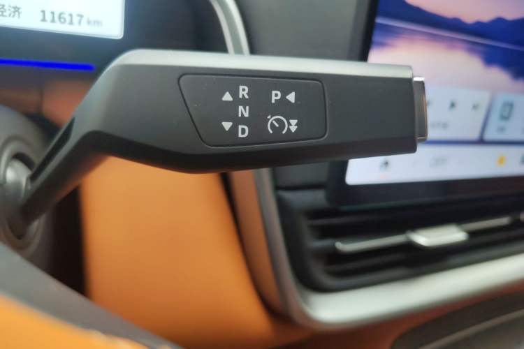 Used  eπ008 2025 210 Ultra Range-Extended Version 5 Seats
