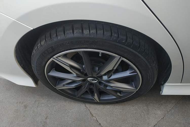 Used GAC Trumpchi EMPOW 2024 270T DCT Yingbao R-Style Edition
