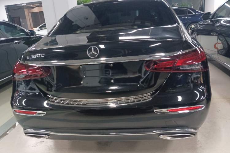 Used Mercedes-Benz E-Class 2023 Updated E 300 L Fashion Edition
