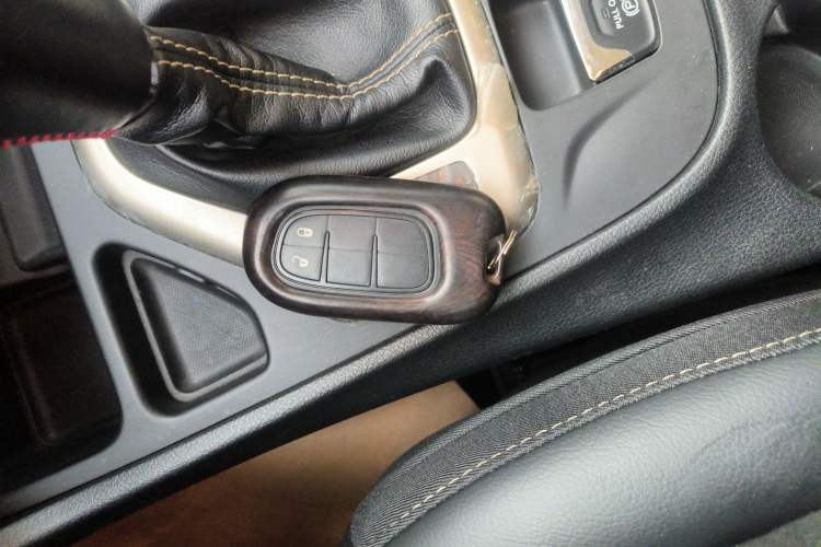 Used  Cherokee 2017 2.0L Superior Edition
