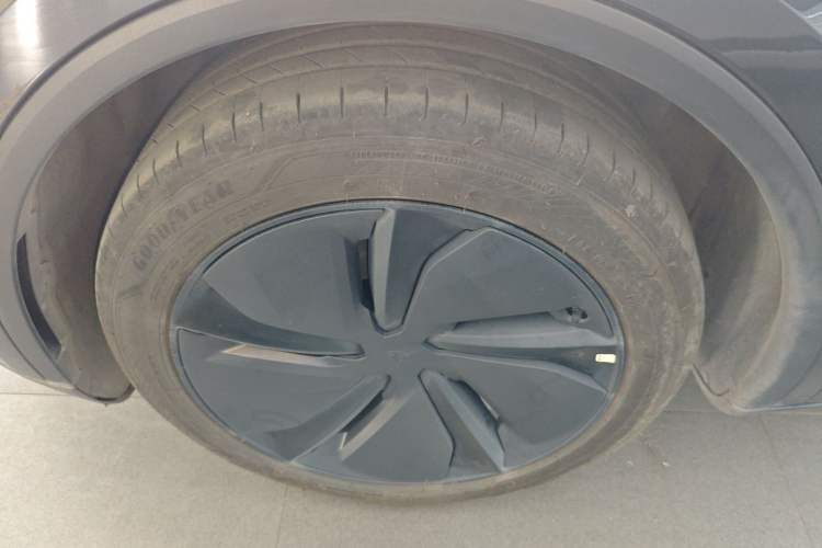 Used Tesla Model Y 2025 Rear-Wheel Drive First Edition