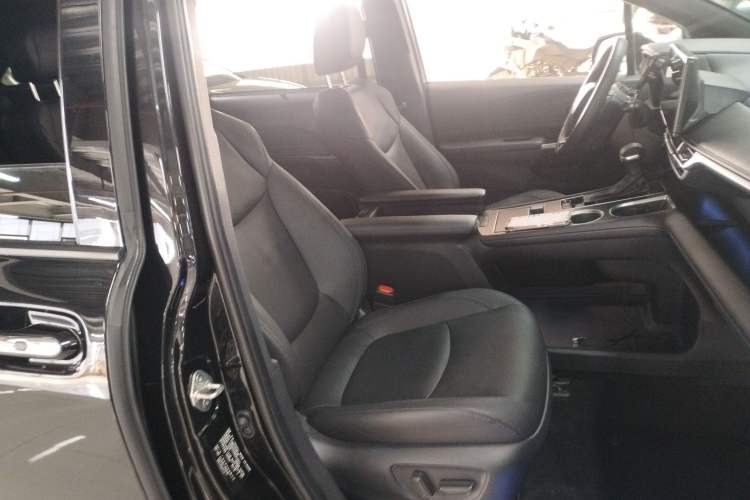 Used Toyota Sienna 2021 2.5L Hybrid Ultimate Edition