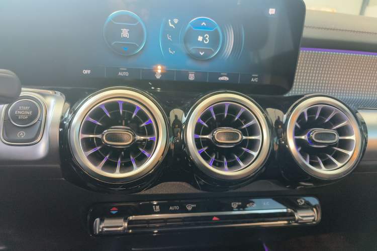 Used Mercedes-Benz GLB 2023 GLB 220 Fashion Model