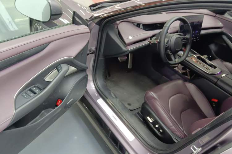 Used  SU7 2024 Four-Wheel Drive Ultra-Long Range Advanced Intelligent Driving Max Edition