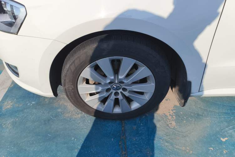 Used Volkswagen Lavida 2013 Restyled Classic 1.6L Automatic Comfort Edition
