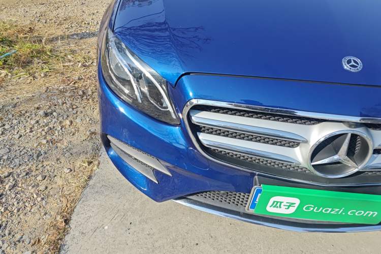 Used Mercedes-Benz E-Class 2019 E 300 L Sporty and Stylish Model