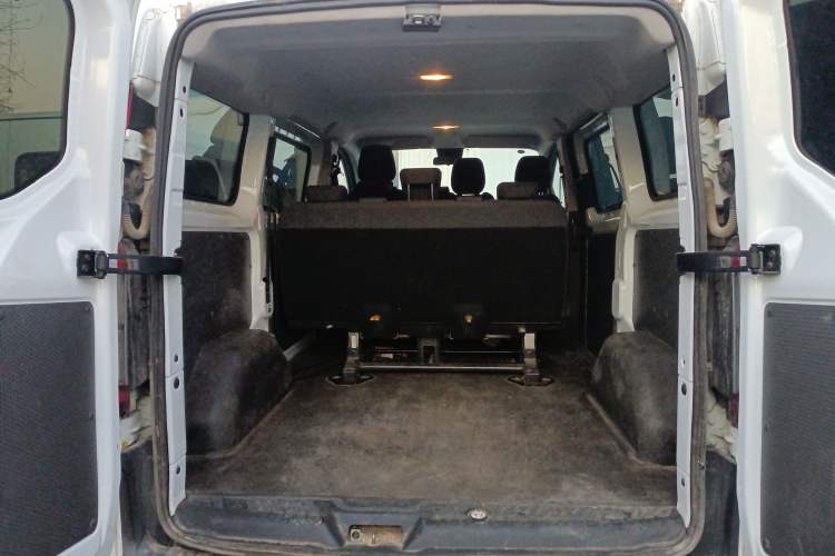 Used Ford Transit 2023 2.0T Diesel Automatic Multi-Function Commercial Vehicle Short Wheelbase Low Roof 5/6 Seats