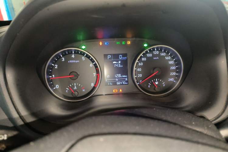 Used Hyundai Celesta 2017 1.6L Automatic Enjoyment Version GLS