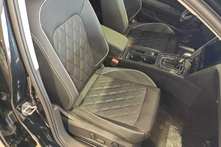 Used Volkswagen Magotan GTE Plug-in Hybrid 2022 GTE Luxury Model
