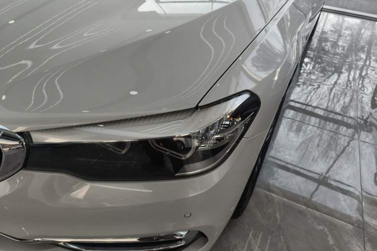 Used BMW 5 Series 2018 530Li xDrive Luxury Package
