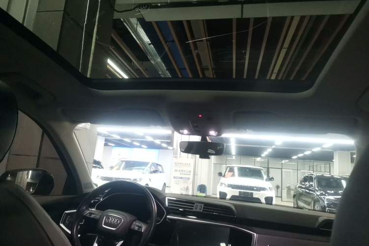 Used Audi Q3 2022 35 TFSI Progressive Dynamic Edition
