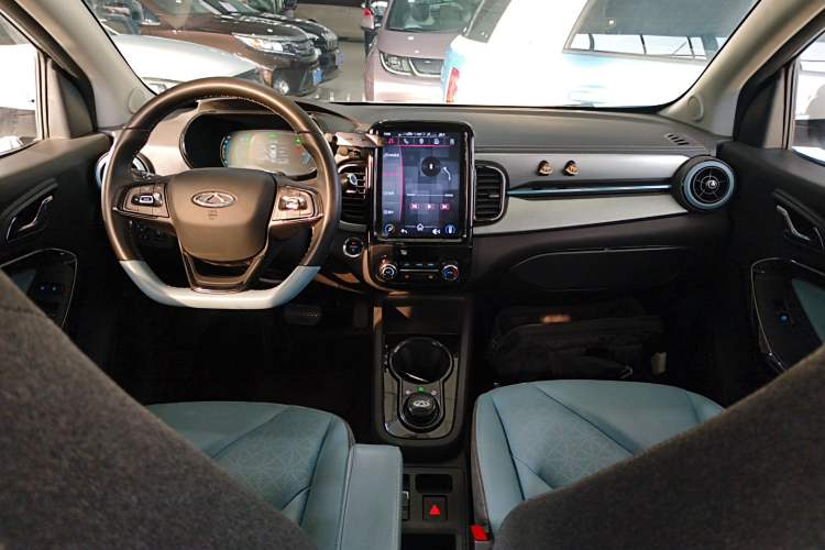 Used Chery Little Ant 2022 Sweet Pink Edition Half-Sugar Version Lithium Iron Phosphate 29.2 kWh 30 kW 301 km
