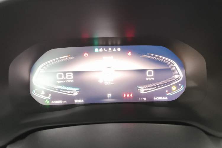 Used Wey VV5 2021 1.5T Two-Wheel Drive Smart Pioneer
