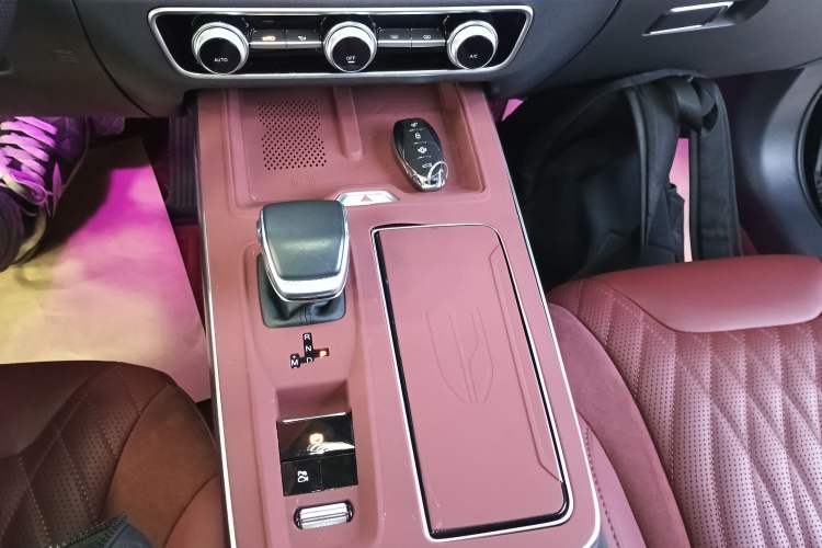 Used Hongqi HS5 2023 2.0T Four-Wheel Drive Flagship Pro Edition