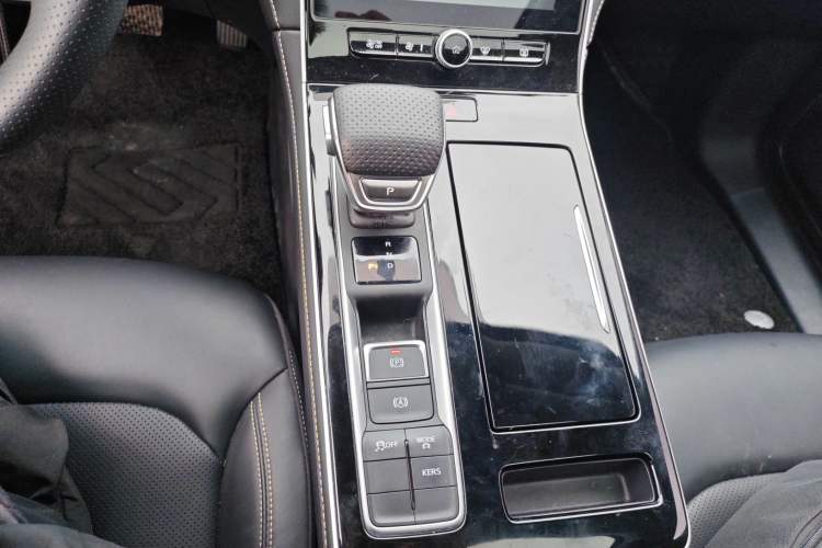 Used Roewe i6 MAX New Energy 2023 EV 420 Skyroof Special Edition
