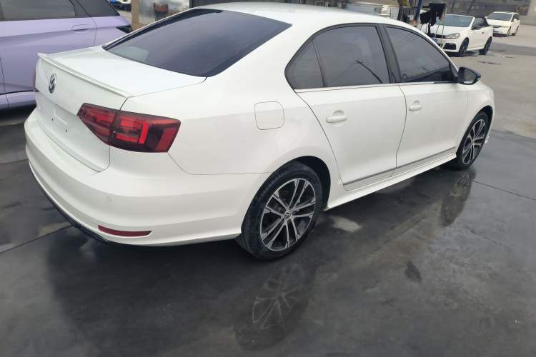 Used Volkswagen Sagitar 2017 280TSI Automatic R-Line