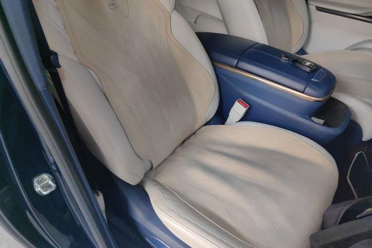 Used Buick GL8 2022 Avenir Avia Four-Seat Prestige Edition