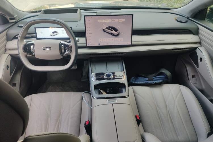 Used  Galaxy 8 2025 130km EM-P Starship Edition
