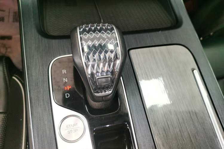 Used GAC Trumpchi GS8 2022 Linghang Series 2.0 TGDI Two-Wheel-Drive Luxury Smart Connectivity Version (7 Seats)