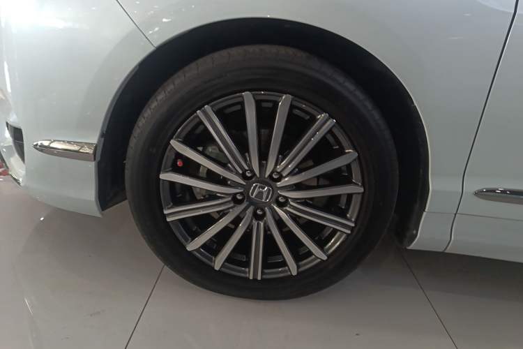 Used Honda Elysion 2024 2.0L eHEV Luxury Edition
