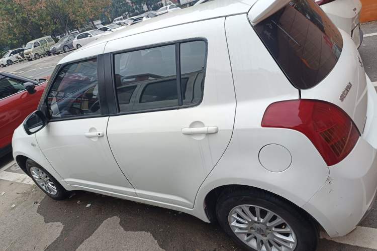 Used Suzuki Swift 2013 1.3L Manual Value Edition
