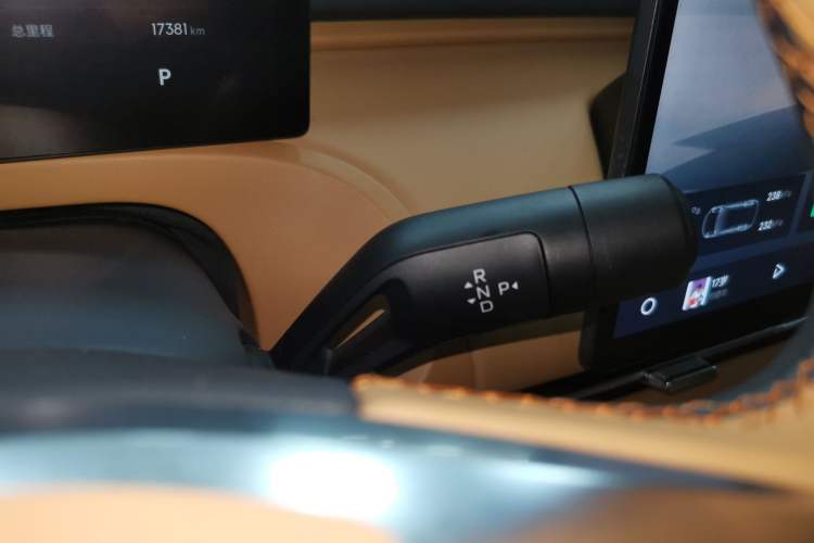 Used Geely Galaxy Galaxy Xingjian 7 EM-i 2025 120km Flagship Edition
