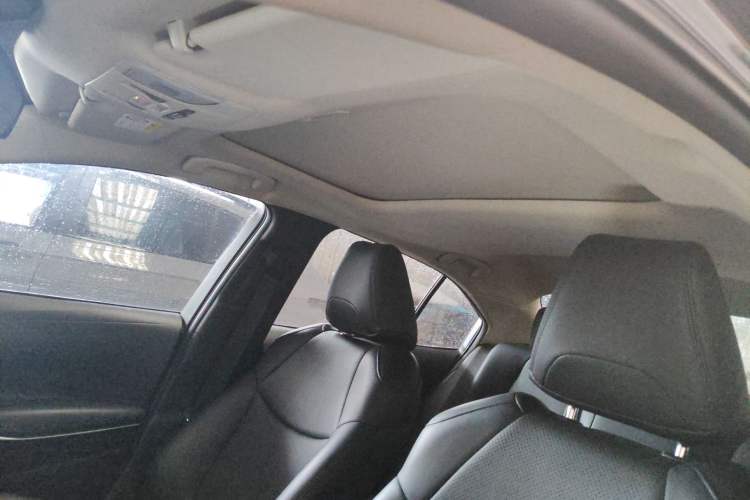 Used Toyota Corolla 2021 Dual-Motor 1.8L E-CVT Elite Edition
