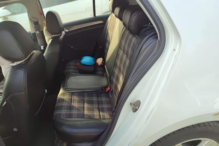 Used Volkswagen Golf 2015 1.4TSI Automatic Comfort Model
