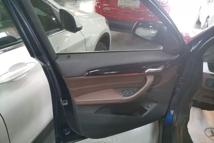 Used BMW X1 2020 sDrive25Li Leading Model