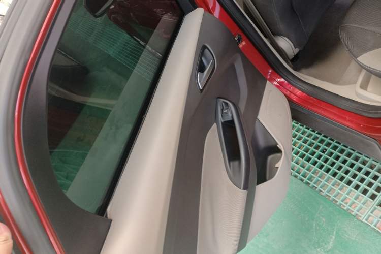 Used Ford Focus 2012 Sedan 1.6L Automatic Comfort Model
