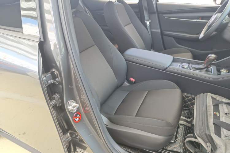 Used Mazda Mazda 3 Axela 2020 1.5L Automatic Zhiyue Sunroof Version
