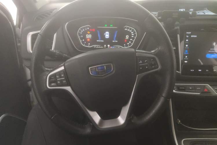 Used Geely Auto Vision X6 2018 1.8L Manual 4G Connect Luxury Edition