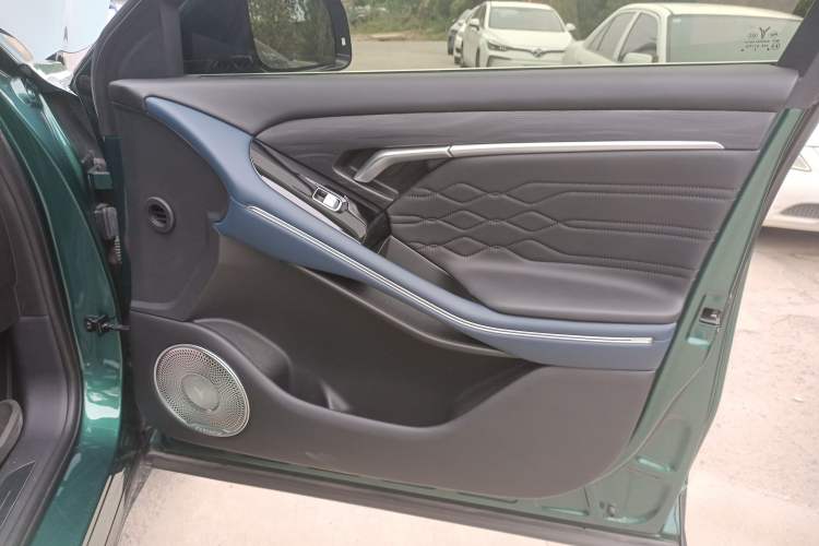 Used VOYAH FREE 2024 Ultra-Long Range Intelligent Driving Version
