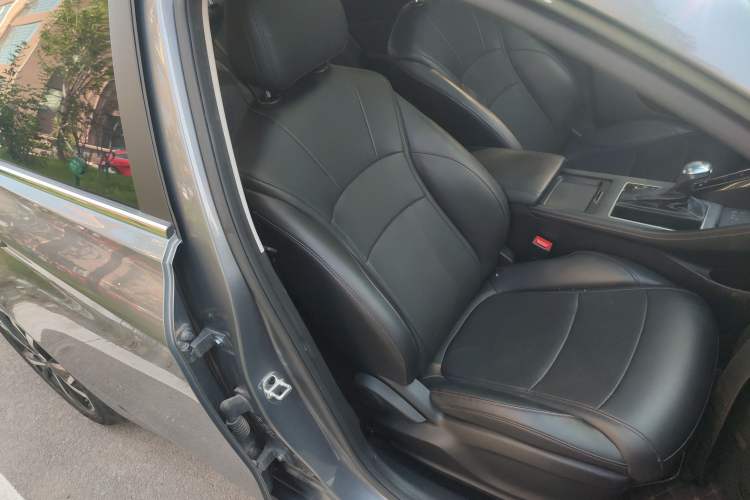 Used Roewe i5 2023 1.5L CVT Luxury Edition