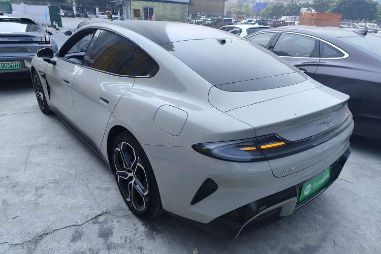 Used  SU7 2024 Rear-Drive Long-Range Intelligent Driving Version
