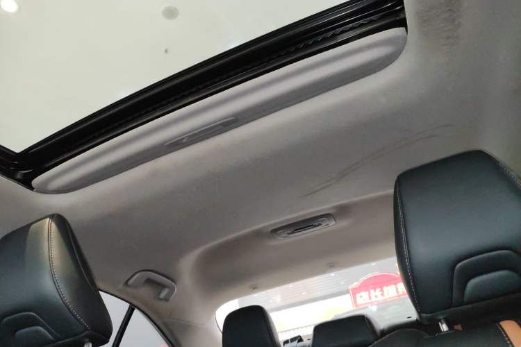 Used Toyota Levin 2023 Smart Electric Hybrid Dual-Engine 1.8L Sport Edition