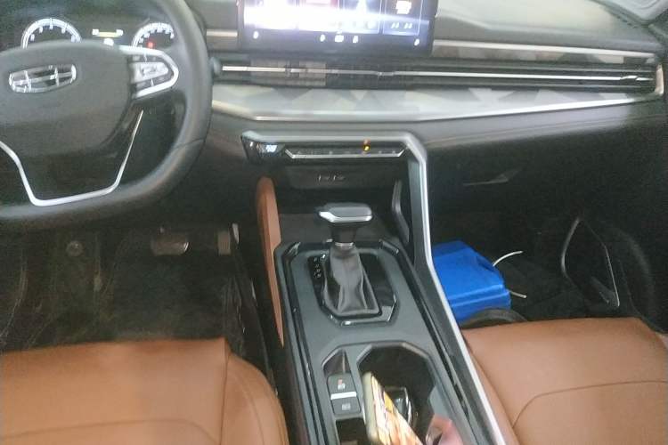 Used Geely Auto Vision X6 2021 PRO 1.4T Automatic Prestige Model
