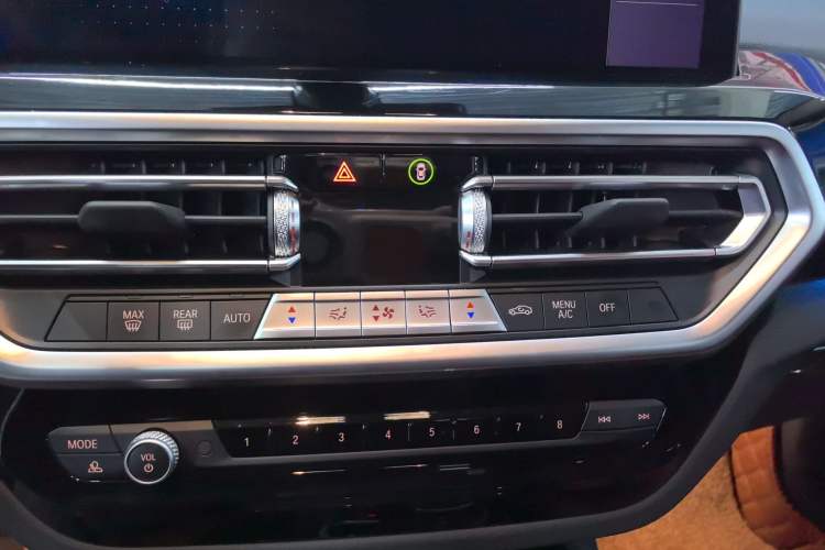 Used BMW iX3 2022 Updated Leading Version
