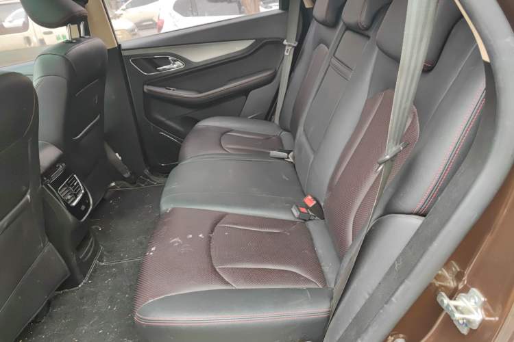 Used Baojun 560 2016 1.8L iAMT Luxury Model
