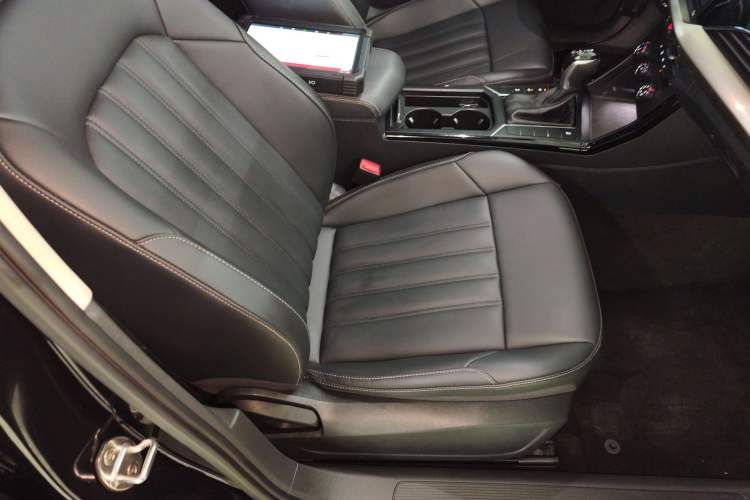 Used Volkswagen Passat 2021 280TSI Business Edition
