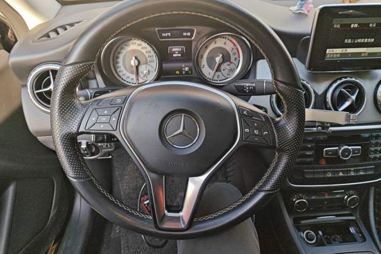 Used Mercedes-Benz GLA 2015 GLA 200 Sport Edition