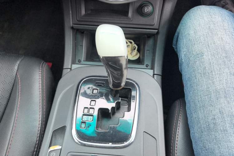 Used BYD S7 2015 2.0T Automatic Prestige Model
