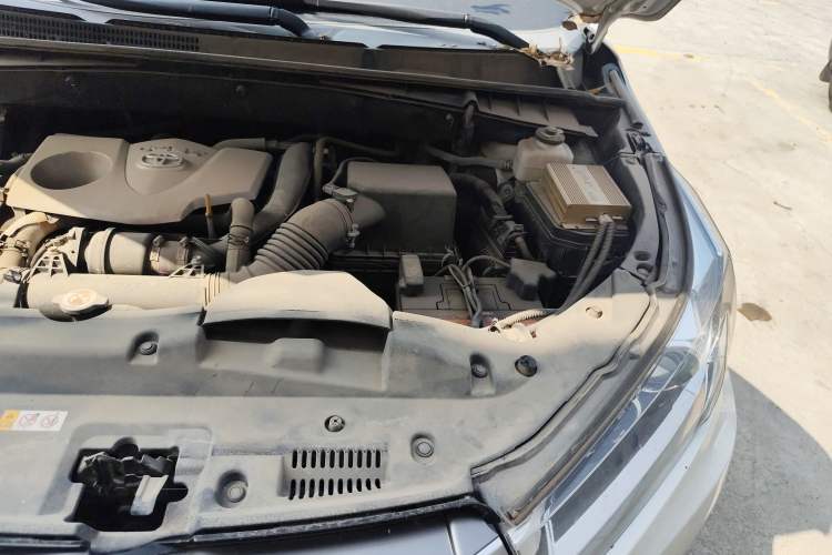 Used Toyota Highlander 2018 2.0T Four-Wheel Drive Luxury Edition 7 Seats China V Emission Standard
