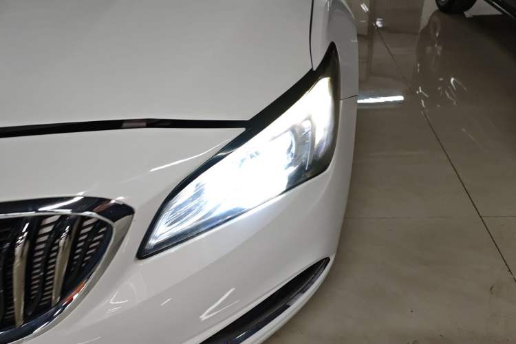 Used Buick Verano 2015 Sedan 20T Dual-Clutch Leading Model
