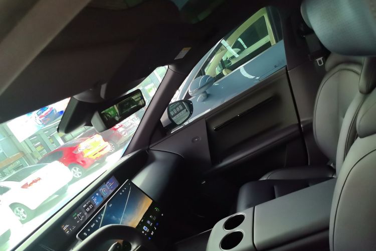 Used  06 2025 Max All-Electric Version
