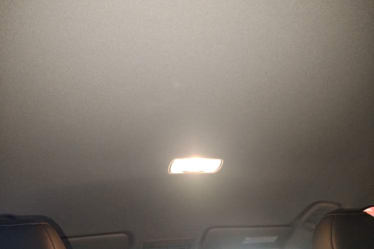 Used Honda Vezel 2015 1.8L CVT 2WD Elite Model
